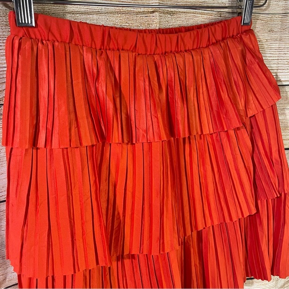 Zara pleated tiered orange pull-on mini skirt women’s Size Medium Bloggers Fav - Picture 3 of 7